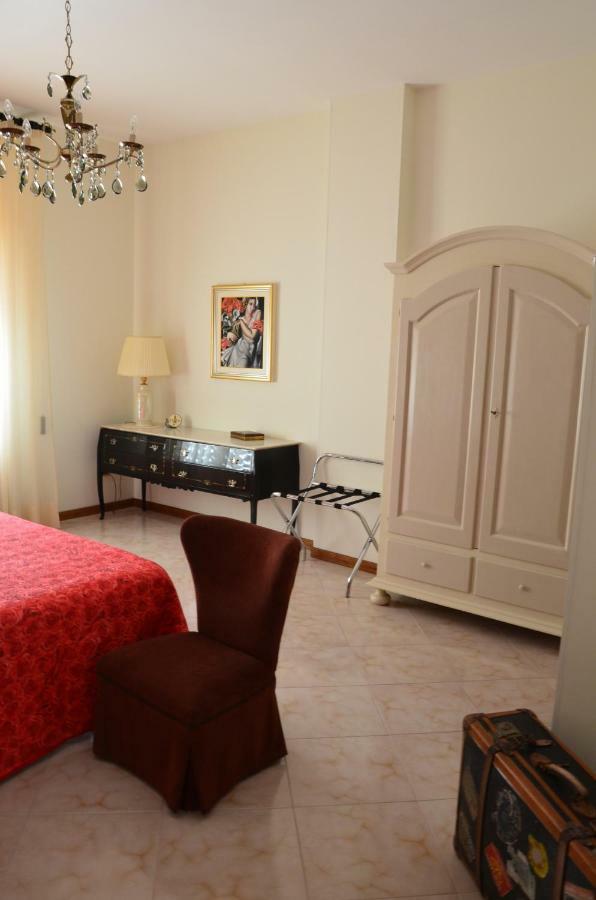 Ferienwohnung Casa Fedora Lecce Exterior foto