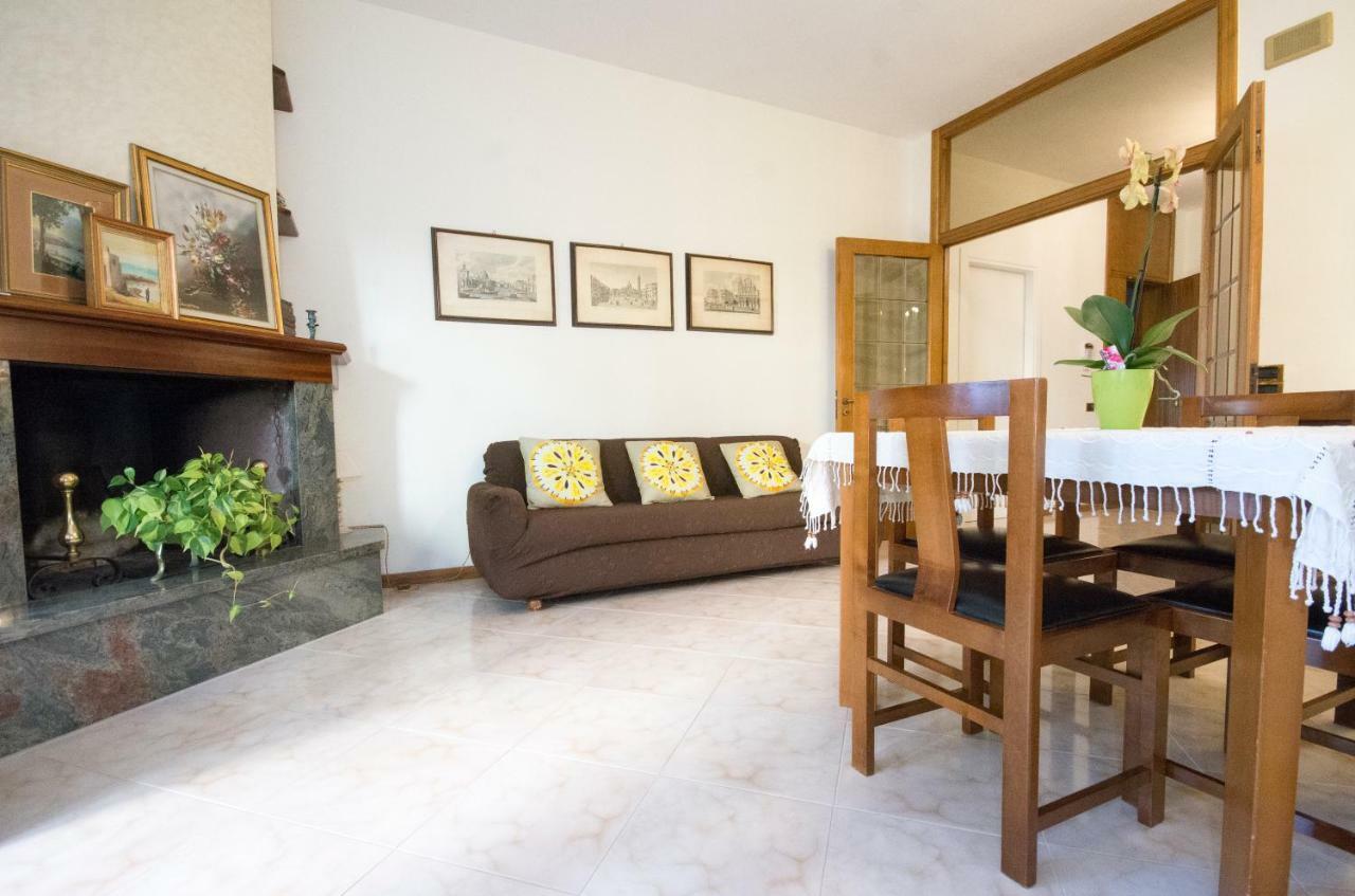 Ferienwohnung Casa Fedora Lecce Exterior foto